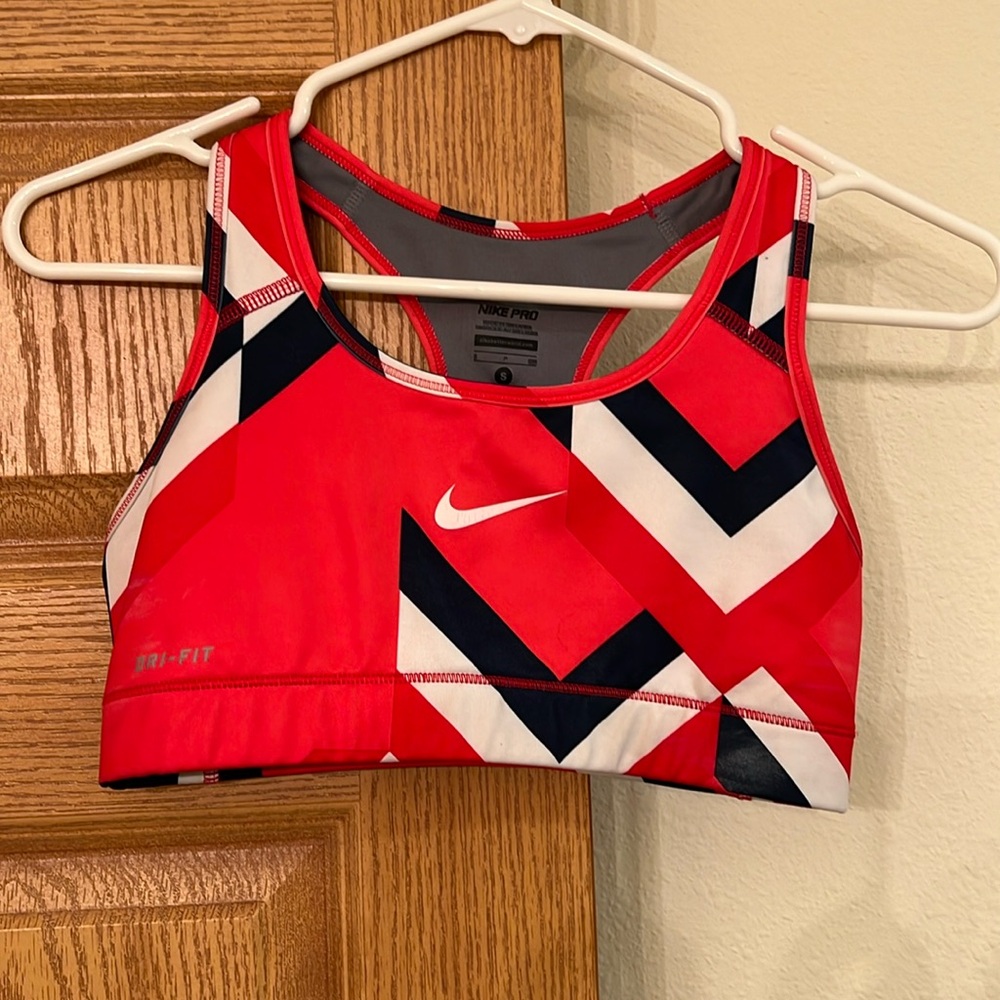 Nike Women's Dri-Fit Sports Bra EUC Size Small
